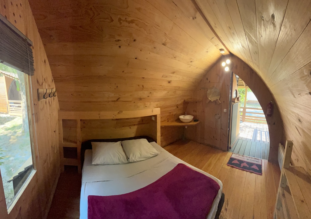 cabane kaiola bois intérieur luz saint sauveur