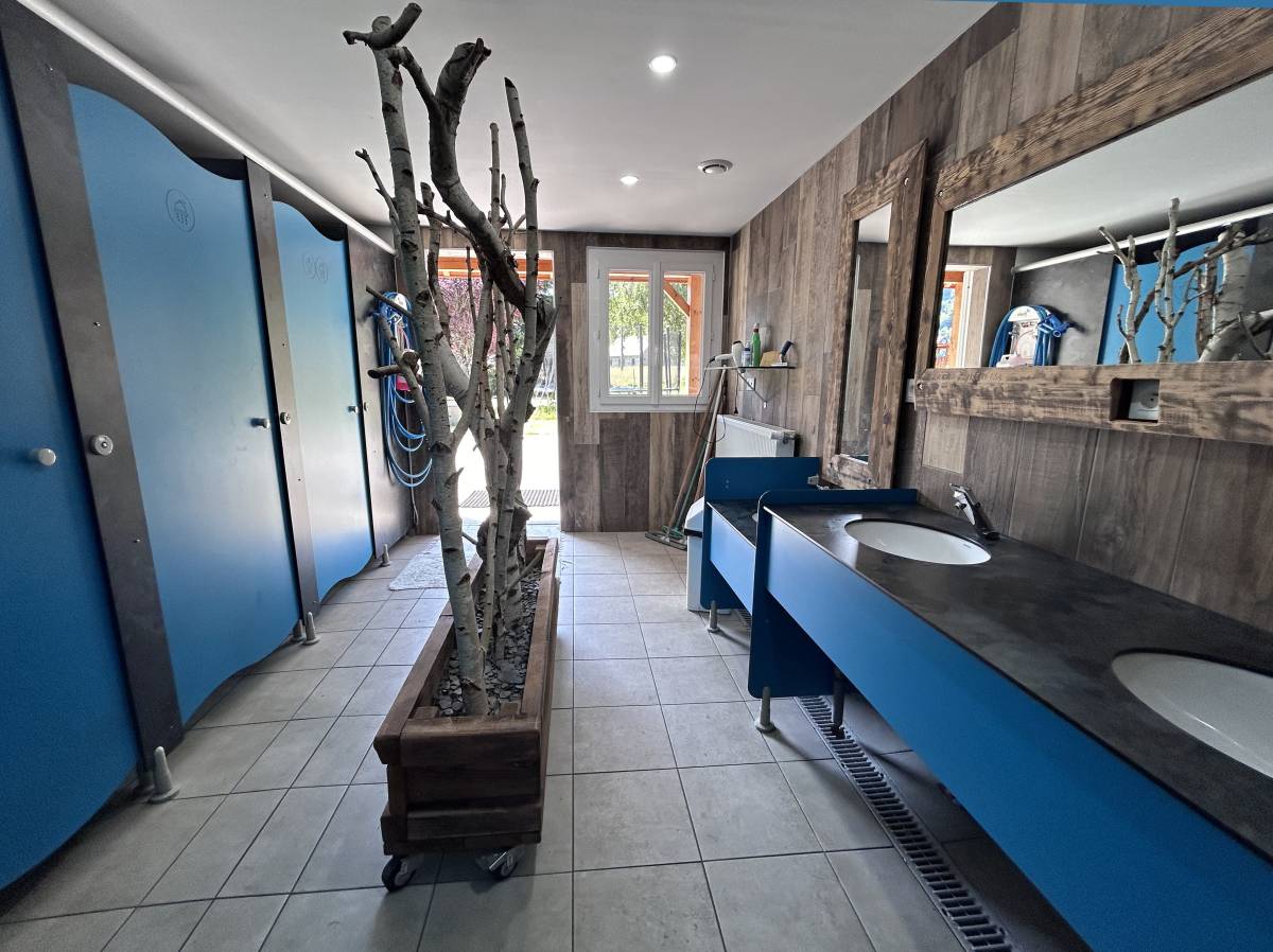 sanitaires disponibles pour les kaiolas